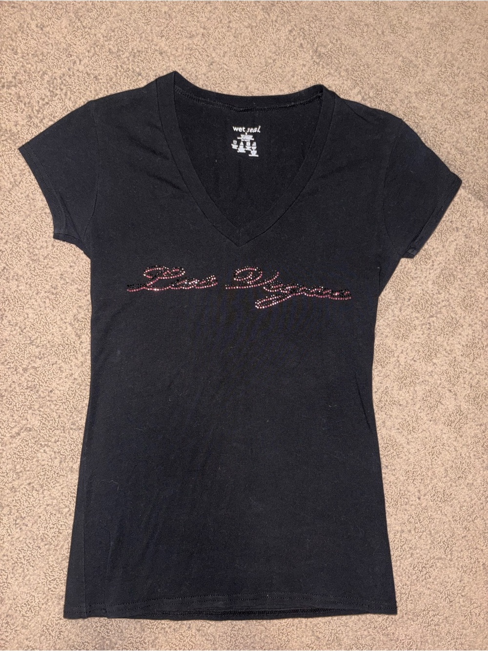 Wet Seal Black V-Neck Tee with Pink Rhinestone Script Detail Las Vegas Women’s S